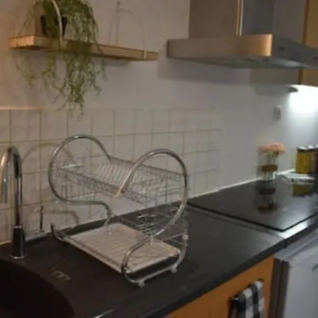 Joli Proche Du Centre-ville *